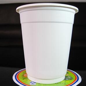 一次性玉米澱(diàn)粉餐具